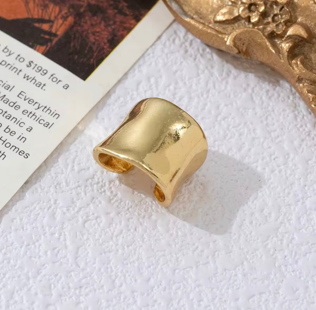 Molten Earcuff