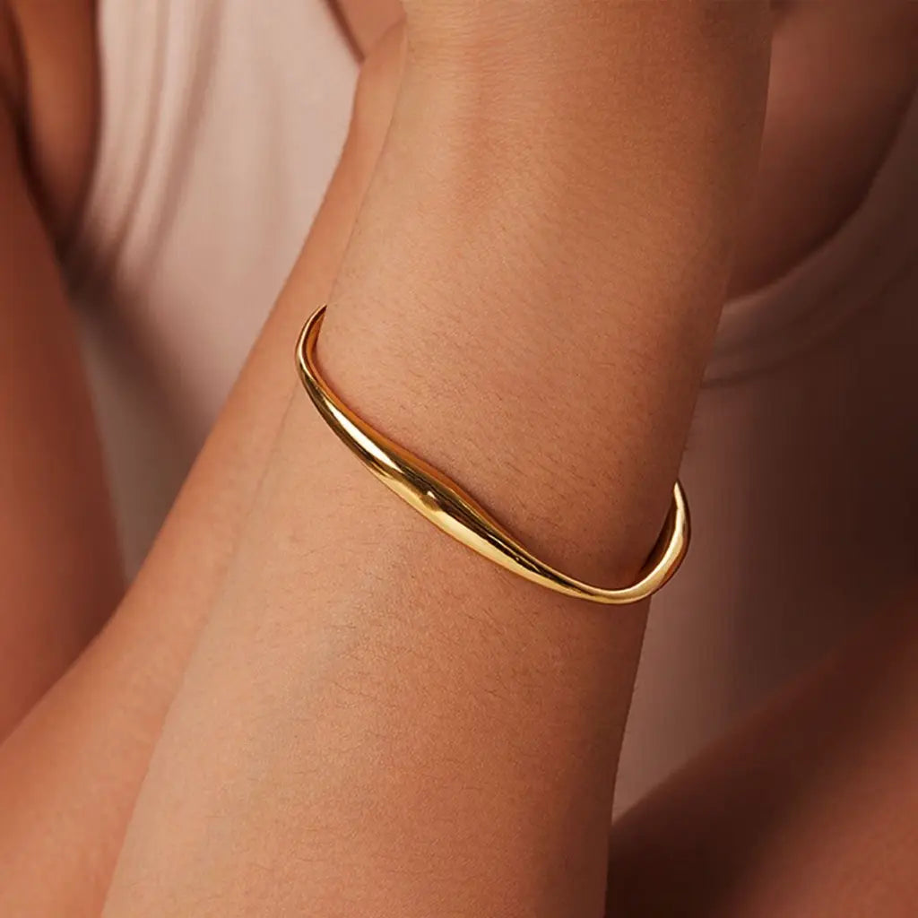 Aura Curve Kada (Adjustable)