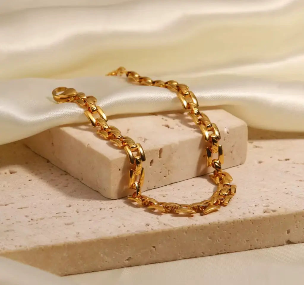 Mia Bracelet