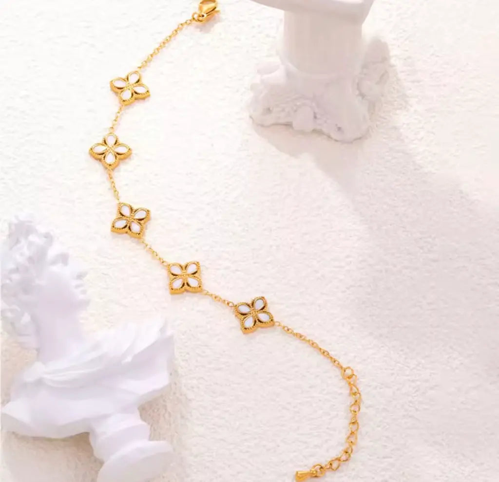 Aira Bracelet