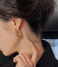 Zaari Twist Hoops